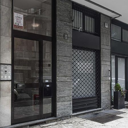 Joivy Warm And Inviting Flat With Balcony Lägenhet Milano Exteriör bild
