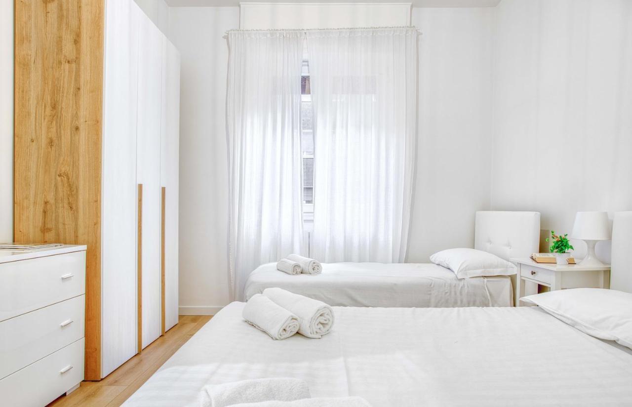 Joivy Warm And Inviting Flat With Balcony Lägenhet Milano Exteriör bild