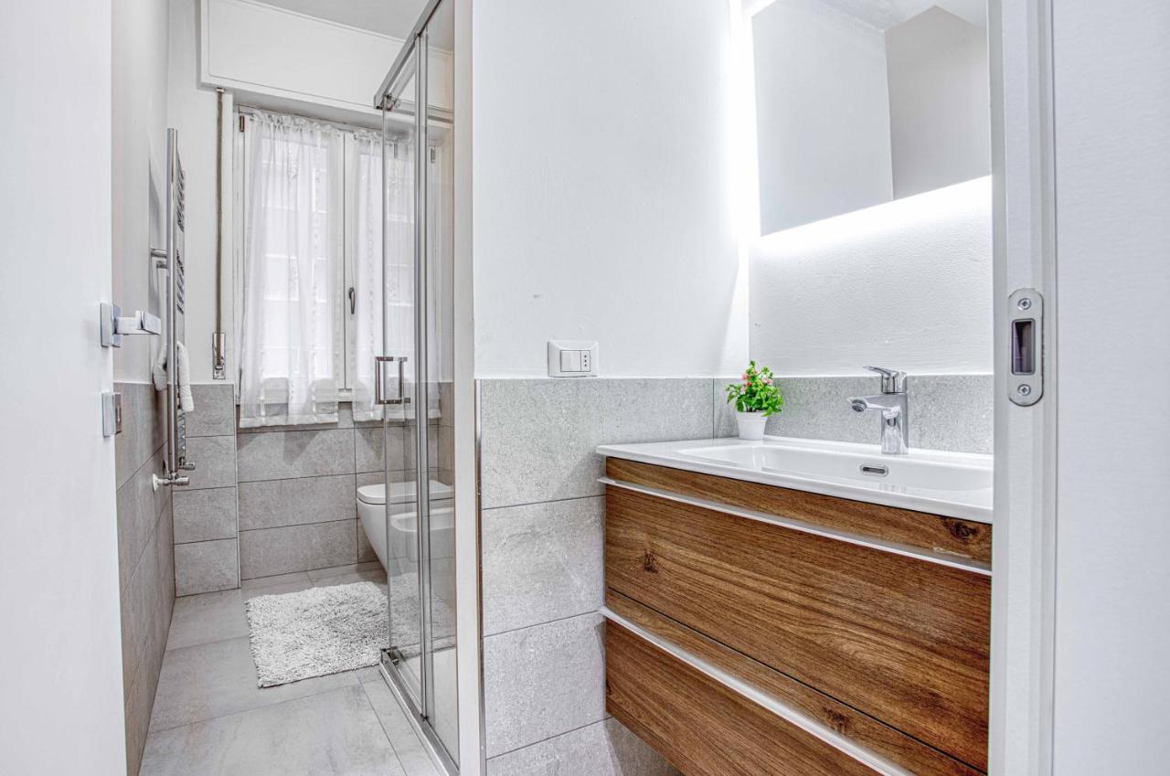 Joivy Warm And Inviting Flat With Balcony Lägenhet Milano Exteriör bild